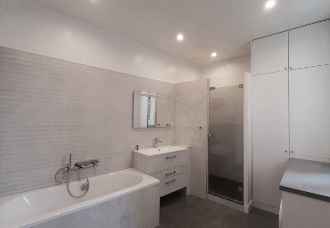 Appartement à Paris - Avenue Saint-Honoré d'Eylau - Paris 16 - 516015 Appartement à Paris - Avenue Saint-Honoré d'Eylau - Paris 16 - 516015