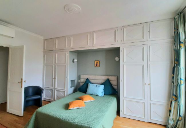 Appartement à Paris - Avenue Saint-Honoré d'Eylau - Paris 16 - 516015 Appartement à Paris - Avenue Saint-Honoré d'Eylau - Paris 16 - 516015