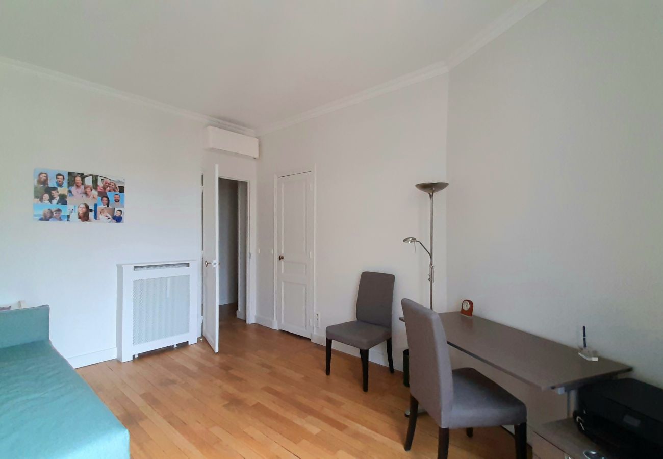 Appartement à Paris - Avenue Saint-Honoré d'Eylau - Paris 16 - 516015