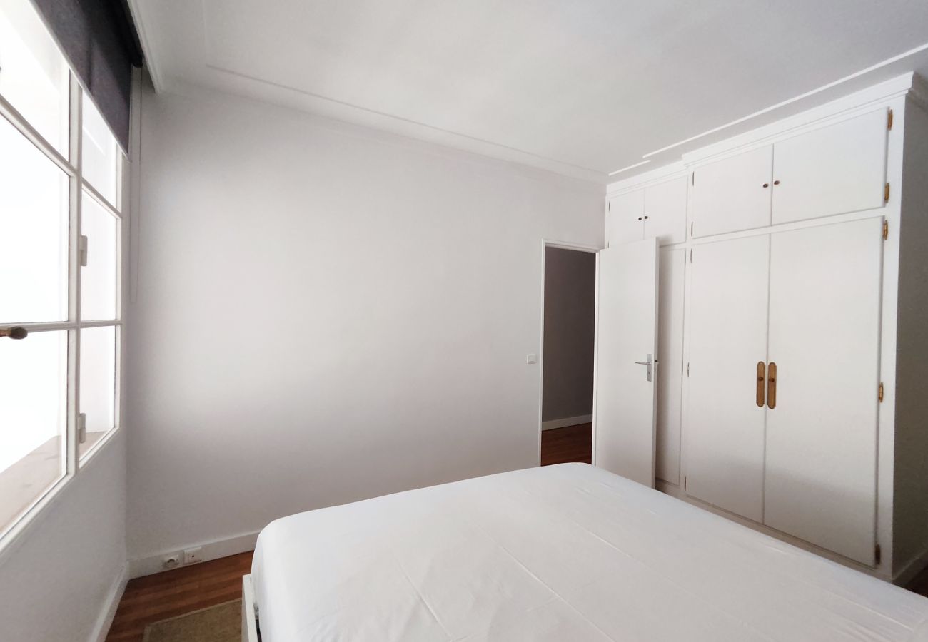 Appartement à Paris - Avenue René Boylesve - Paris 16 - 216068