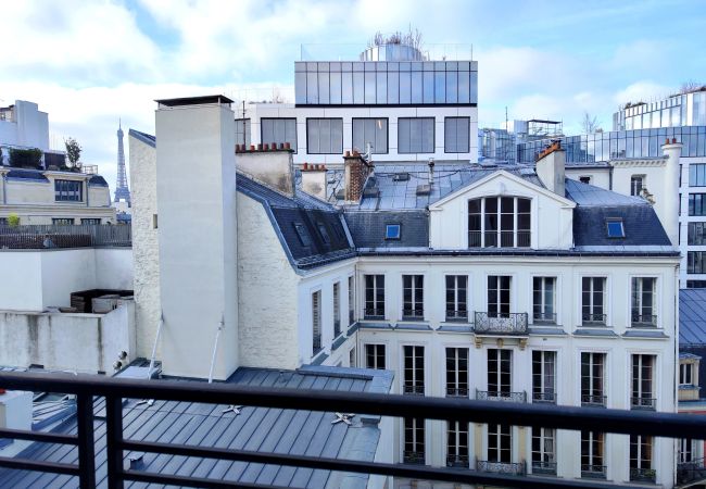 Studio à Paris - Avenue Franklin Roosevelt - Paris 8 - 108079 Studio à Paris - Avenue Franklin Roosevelt - Paris 8 - 108079
