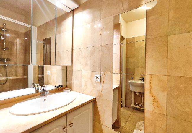 Appartement à Paris - Passage Doisy - Paris 17 - 217075 Appartement à Paris - Passage Doisy - Paris 17 - 217075