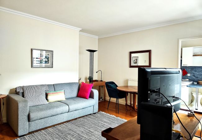 Appartement à Paris - Passage Doisy - Paris 17 - 217075 Appartement à Paris - Passage Doisy - Paris 17 - 217075