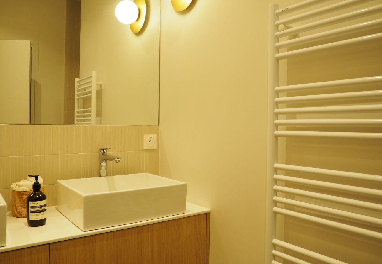 Appartement à Paris - Rue Jean Mermoz - Paris 8 - 308061